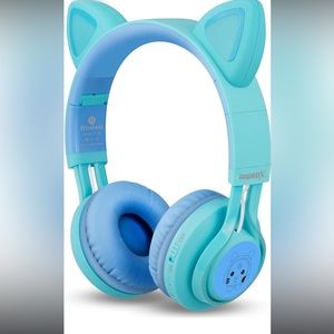 NIB Riwbox Cat Ear Wireless BT KIDS Headphones 85dB Volume Limiting LED Light Up